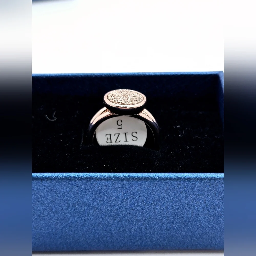 Elda and Co Rose Gold Shimmering Druzy Ring Size 5 NWT‎